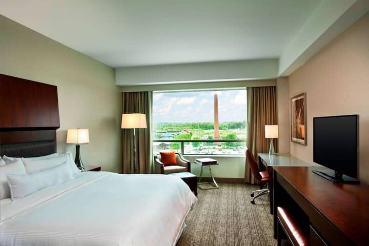 Room 16 of 46