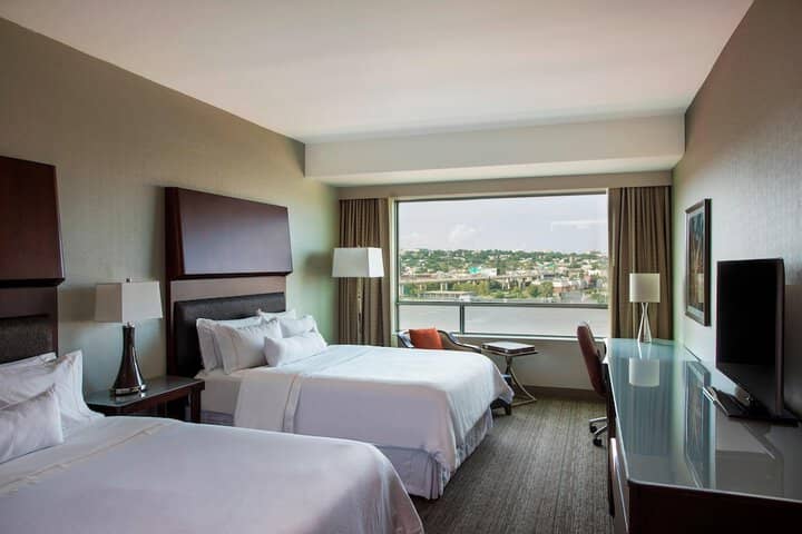 Room 10 of 46